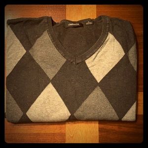 XL Claiborne v-neck sweater